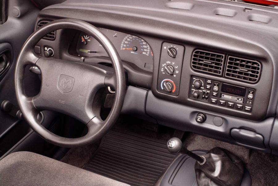  Dodge Dakota 1997 года  (фото 42 из 47)